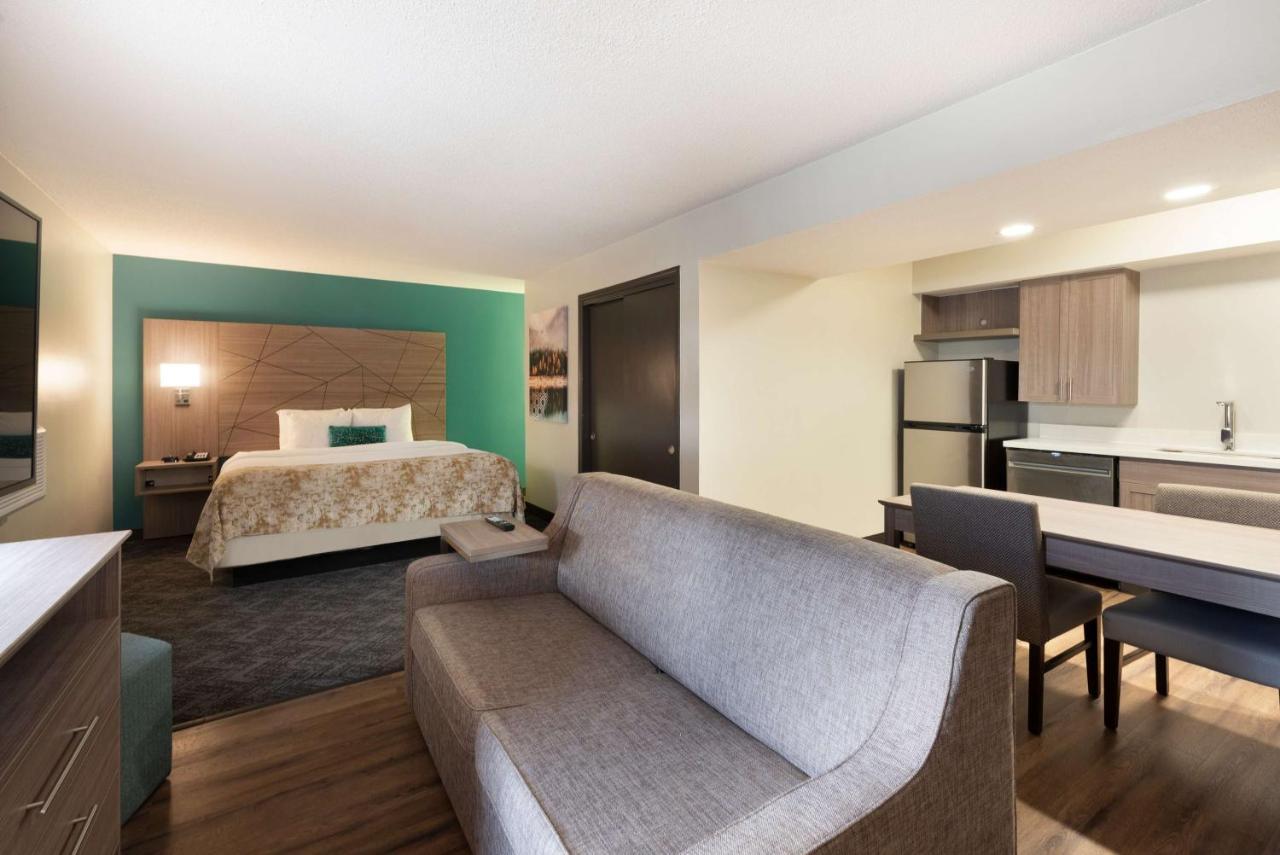 Best Western Fishkill Inn & Suites Bagian luar foto